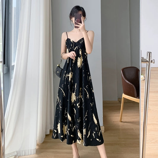 2024 new summer women's French retro floral long skirt black temperament gentle style slim suspender dress