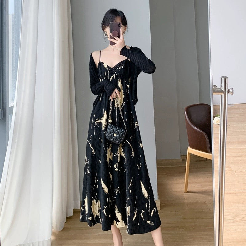 2024 new summer women's French retro floral long skirt black temperament gentle style slim suspender dress