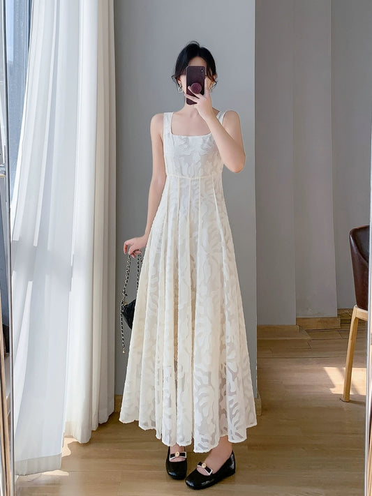 2024 new summer style French retro tea break dress with waist slimming, high-end and gentle temperament suspender dress