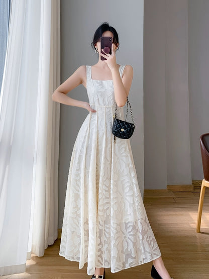 2024 new summer style French retro tea break dress with waist slimming, high-end and gentle temperament suspender dress