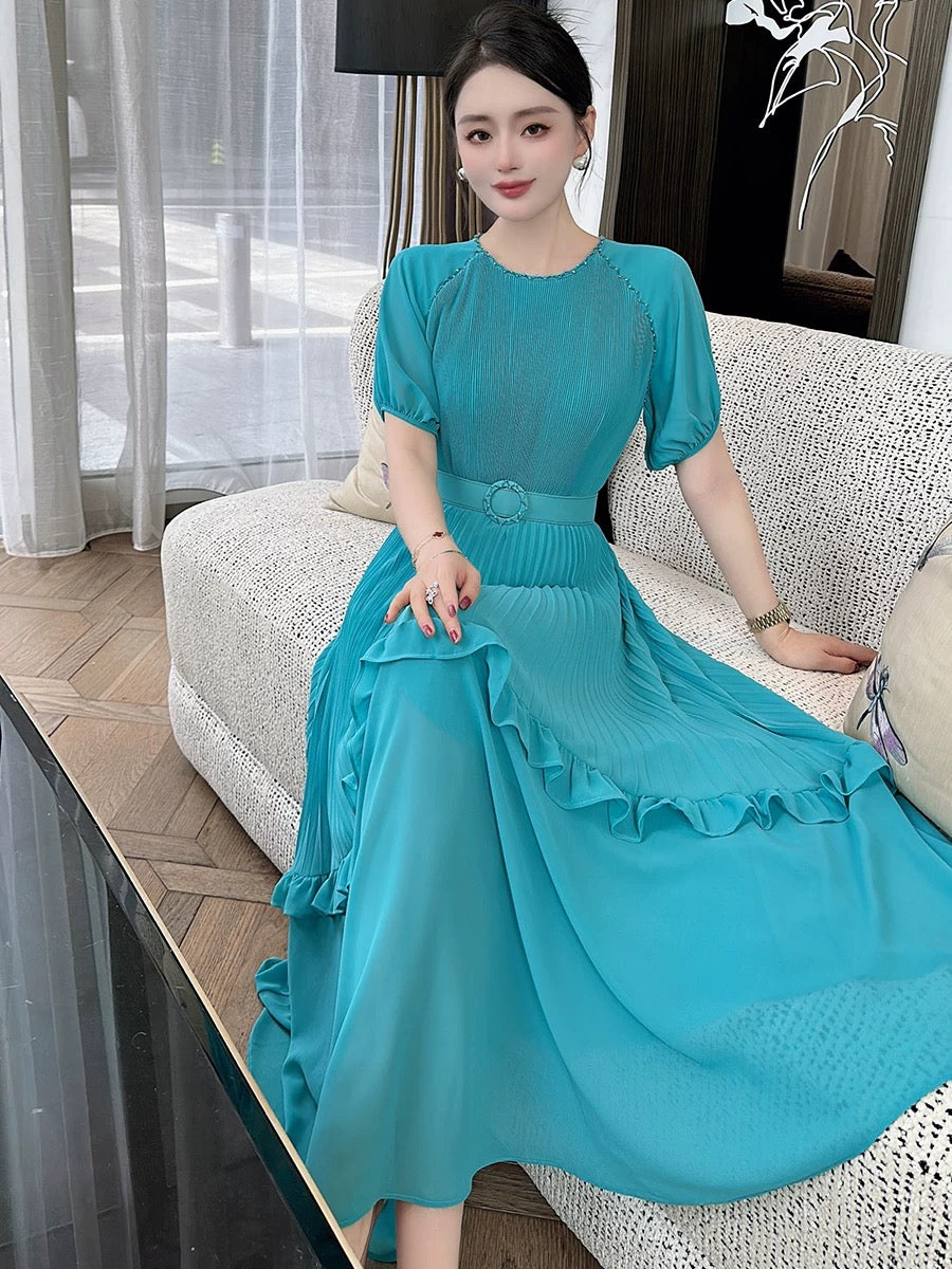 European and American French women's clothing 2024 summer elegant, romantic, elegant long skirt, fashionable age-reducing holiday dress