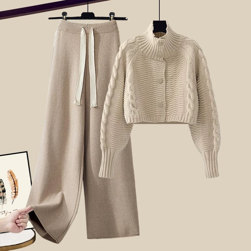 In the early spring, this year's popular trend is beautiful small fragrant sweater jackets, knitted wide-leg pants, and Korean-style two-piece sets.