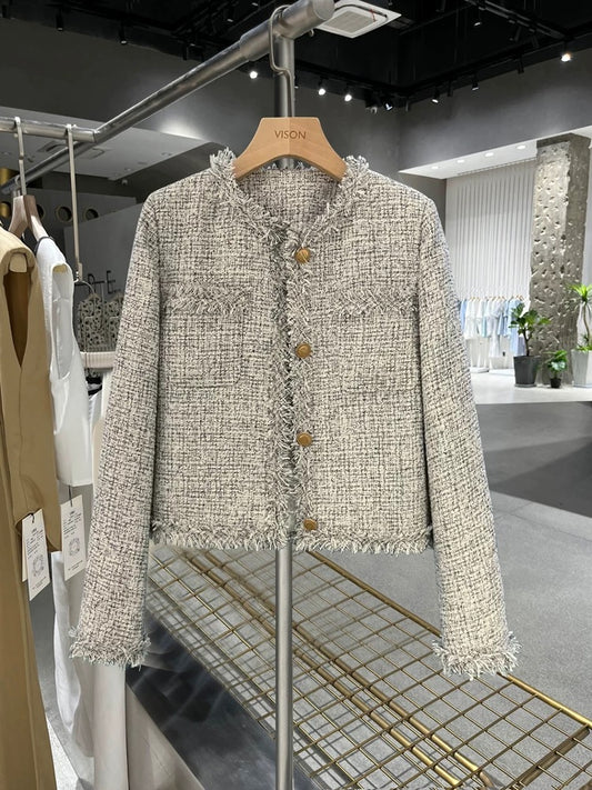Beige small fragrant style age-reducing high-end coat feminine temperament small short woolen 2023 autumn and winter new style