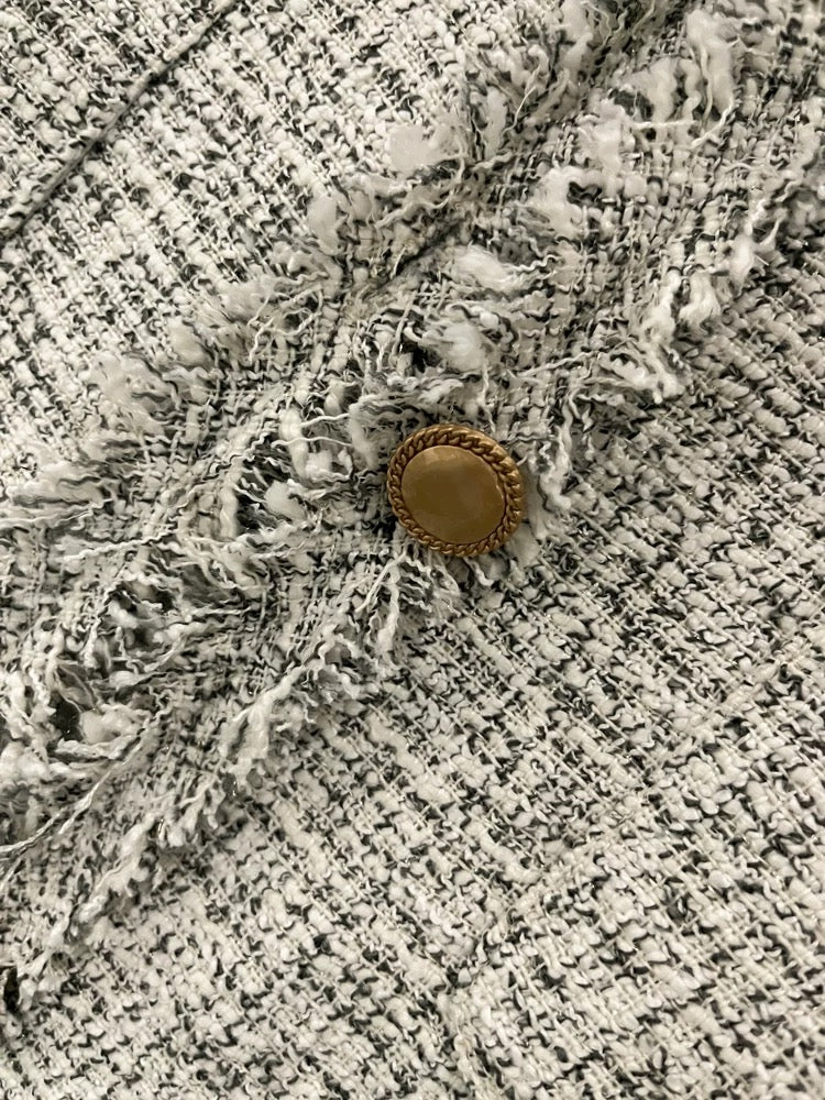 Beige small fragrant style age-reducing high-end coat feminine temperament small short woolen 2023 autumn and winter new style