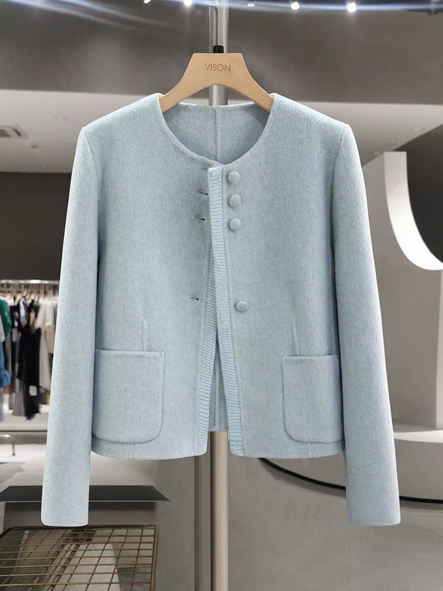 Blue, gentle, unique, and beautiful wool coat for women, new autumn/winter 2025 style, mature and sophisticated double-faced wool coat.