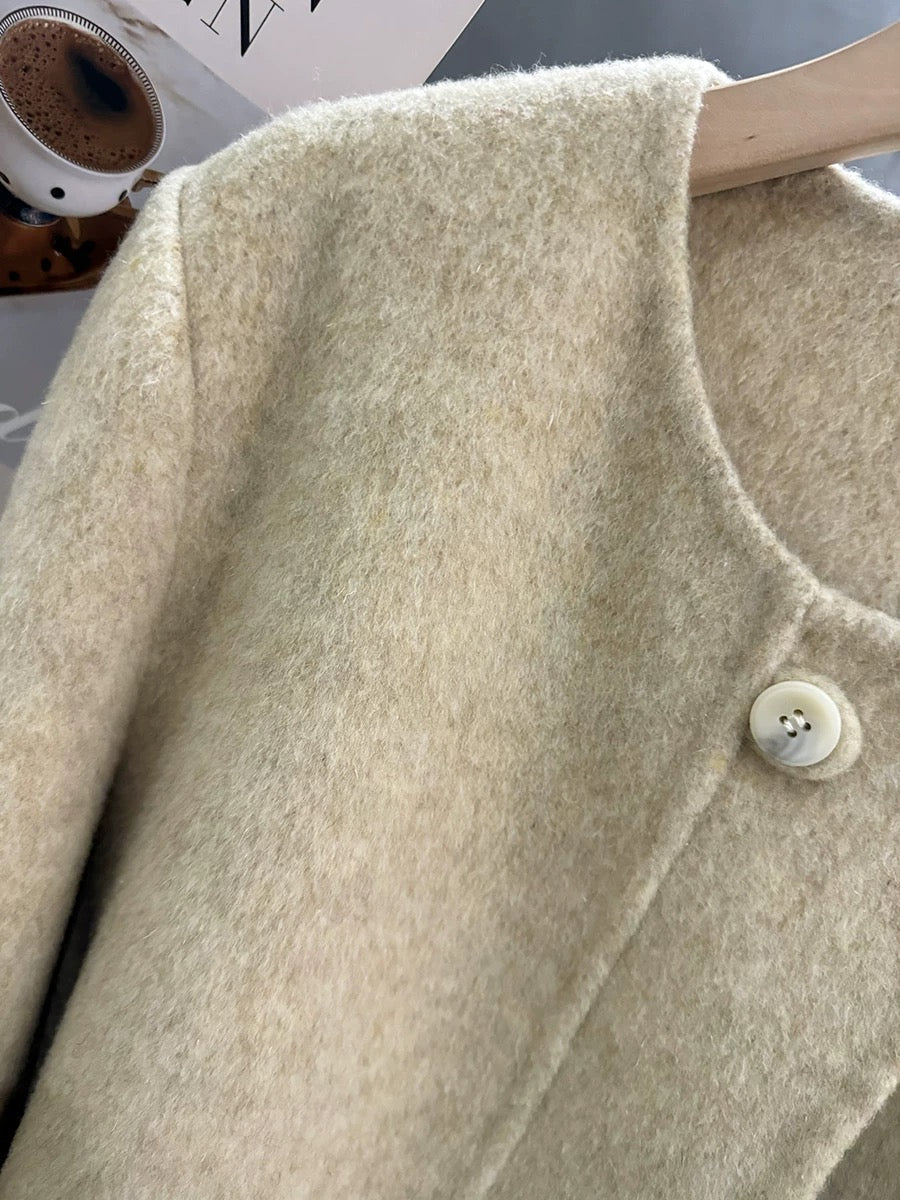 Creamy apricot style loose-fitting double-sided cashmere coat, new autumn/winter style for women, elegant wool coat.