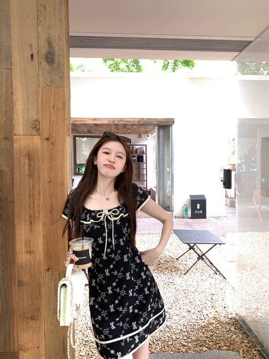 Yang Yang YANGRUOYU [Romantic Flower Room] Embroidered dress with bowknot A-line Hepburn lace chic long skirt