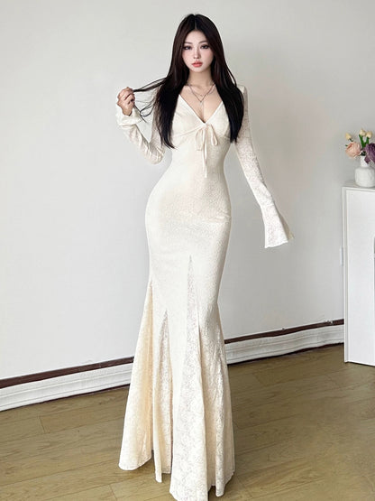 Amyway French retro high-end lace long skirt fishtail skirt pure lust sexy V-neck dress