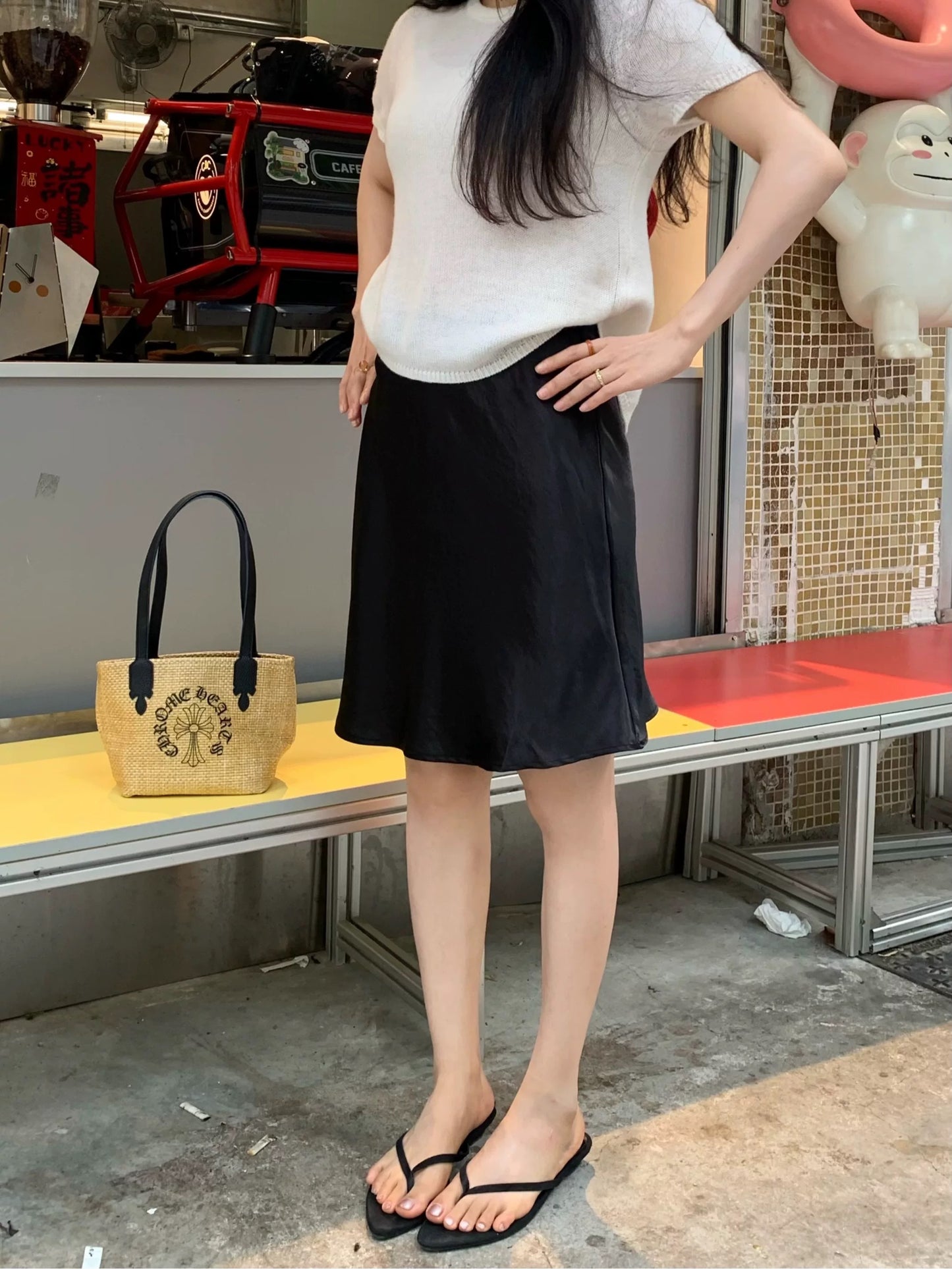 French-style apricot satin midi skirt for women, perfect for summer, sophisticated acetate midi skirt, versatile and slimming A-line skirt.