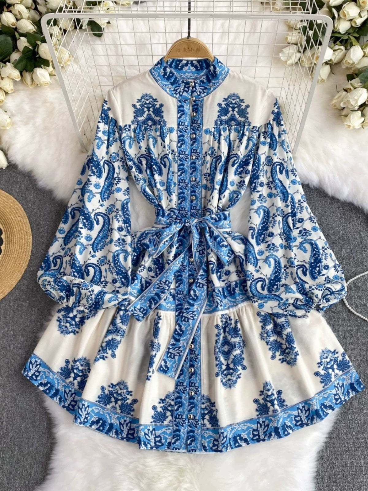 French dress for women 2024 new retro stand-up collar lantern sleeves waist slimming temperament printed ruffle skirt