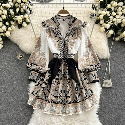 Spring new V-neck lantern sleeve printed dress for women, palace style, mid-length, waisted, petite princess dress