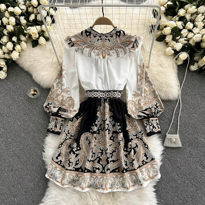 Spring new V-neck lantern sleeve printed dress for women, palace style, mid-length, waisted, petite princess dress