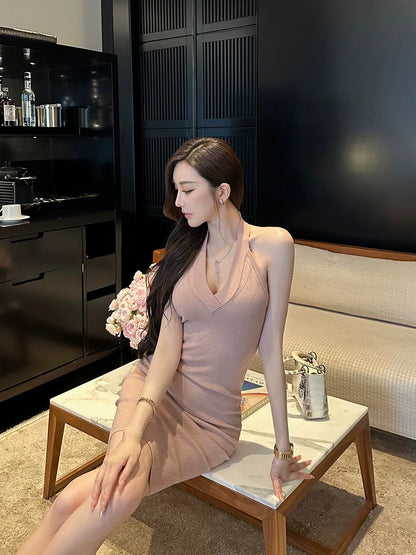 SX Shanxi high-end knitted halterneck dress V-neck slim waist slimming backless sexy hip-covering short skirt
