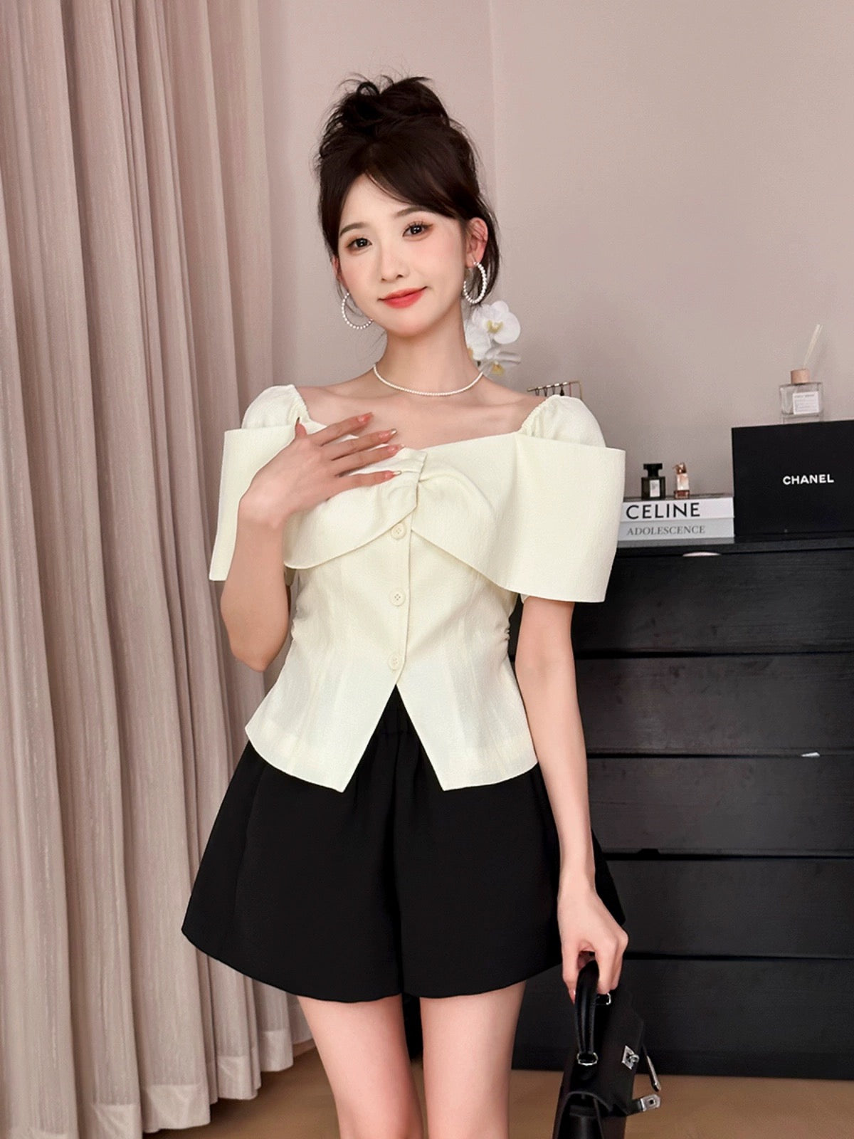 A roasted goose boy one-shoulder shirt women's lotus leaf waist top roasted goose family women's white French clothes