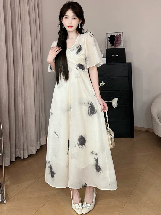 A roasted goose national style dress for women 2024 summer new short-sleeved splash-ink V-neck new Chinese style a-line slimming long skirt