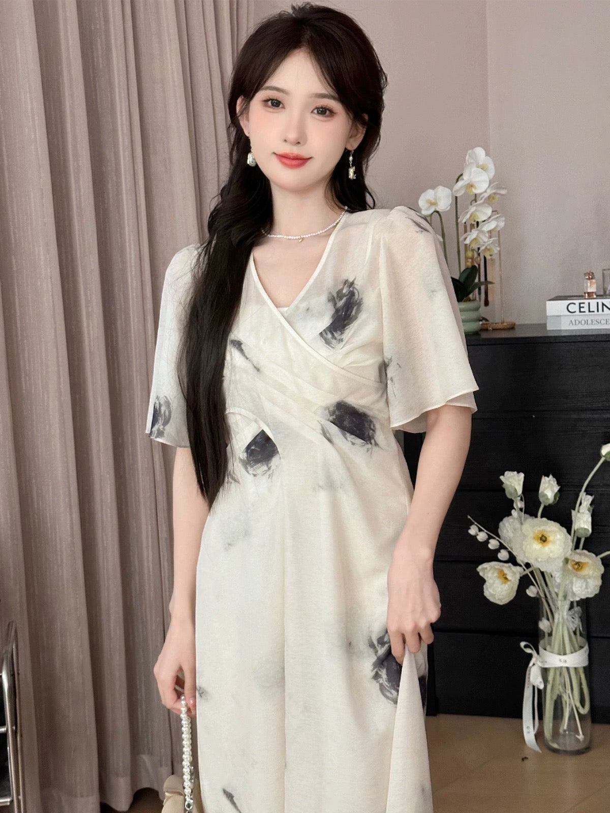 A roasted goose national style dress for women 2024 summer new short-sleeved splash-ink V-neck new Chinese style a-line slimming long skirt