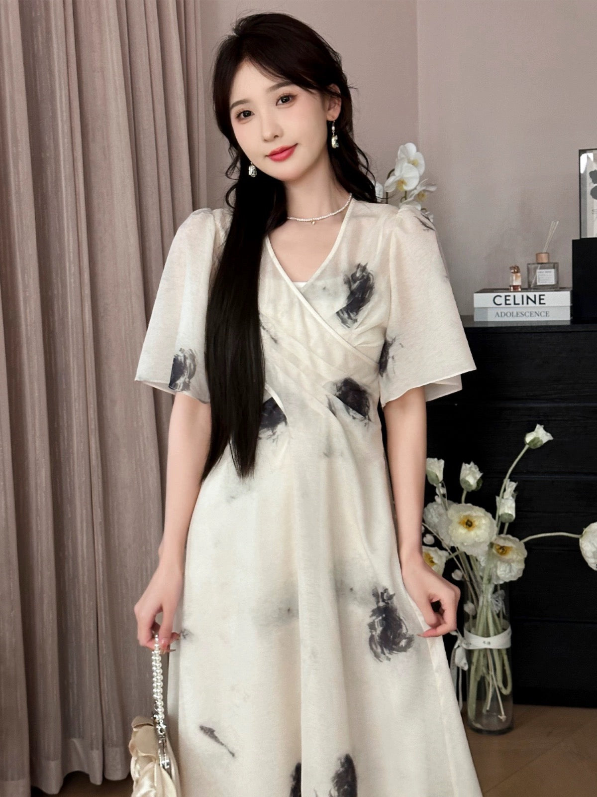 A roasted goose national style dress for women 2024 summer new short-sleeved splash-ink V-neck new Chinese style a-line slimming long skirt