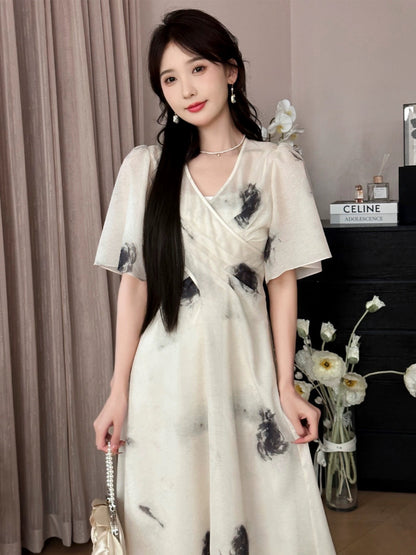 A roasted goose national style dress for women 2024 summer new short-sleeved splash-ink V-neck new Chinese style a-line slimming long skirt