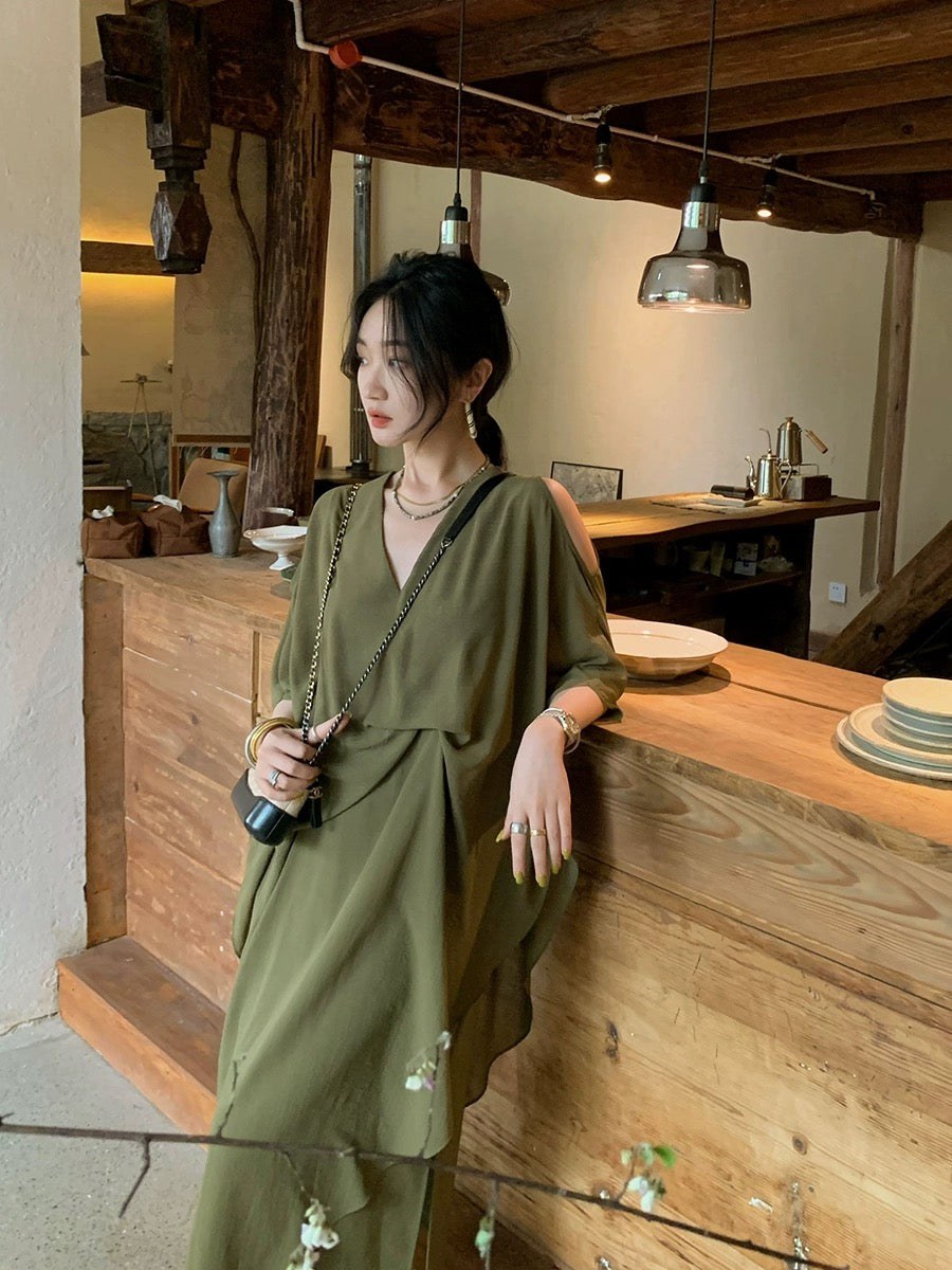 Ren Xiaoyi French V-neck off-the-shoulder dress women's new summer design niche loose two-wear cape long skirt