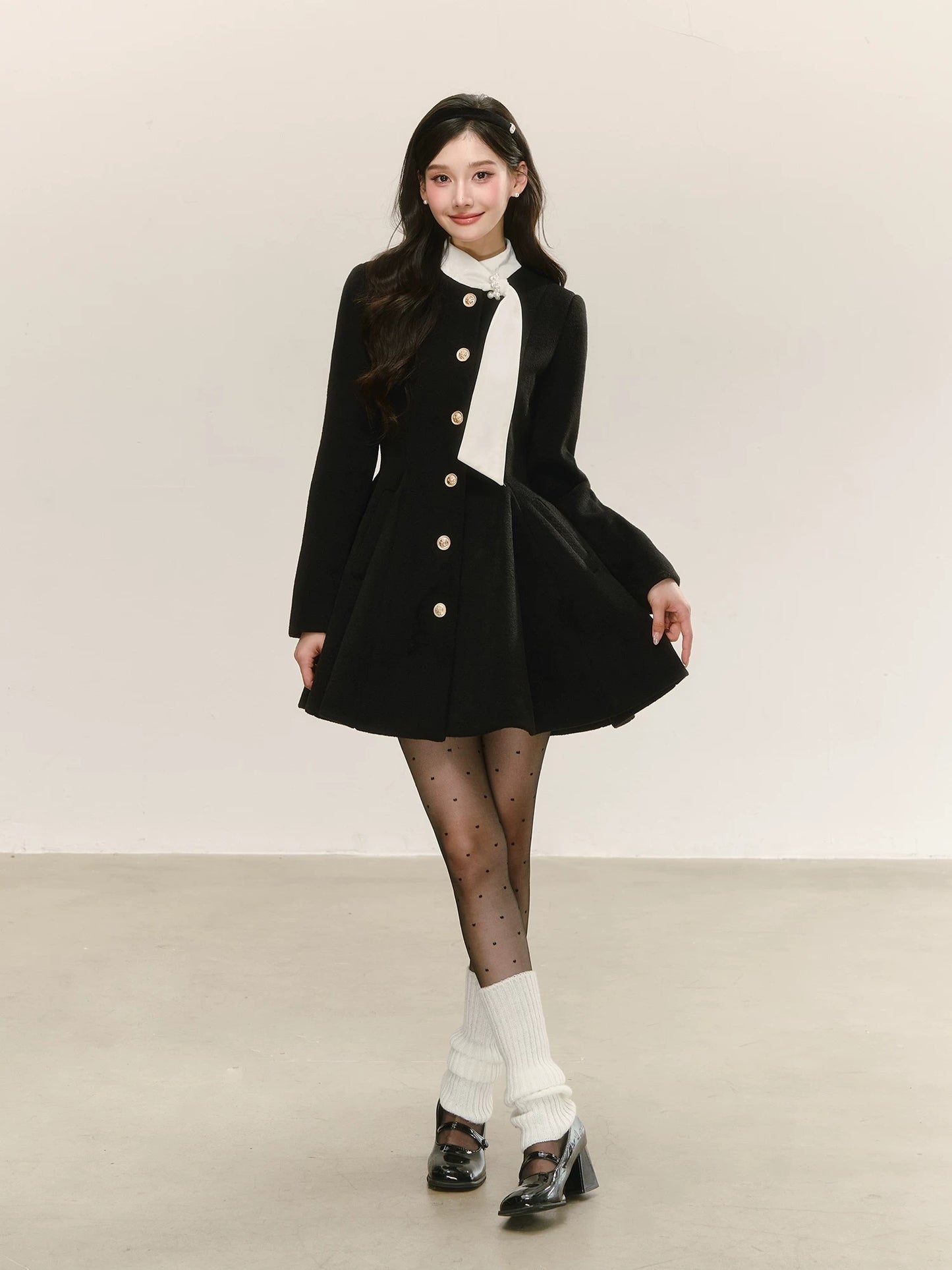 QDQD Rich Heiress Style Black Wool Dress, New Autumn/Winter Style, Slimming Waist-Defining, Elegant Puff Skirt Coat