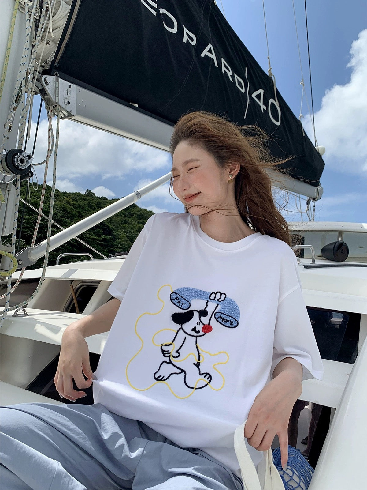 Hello Canon original cartoon towel embroidered short-sleeved T-shirt for women 2024 new loose and slim tops for small people