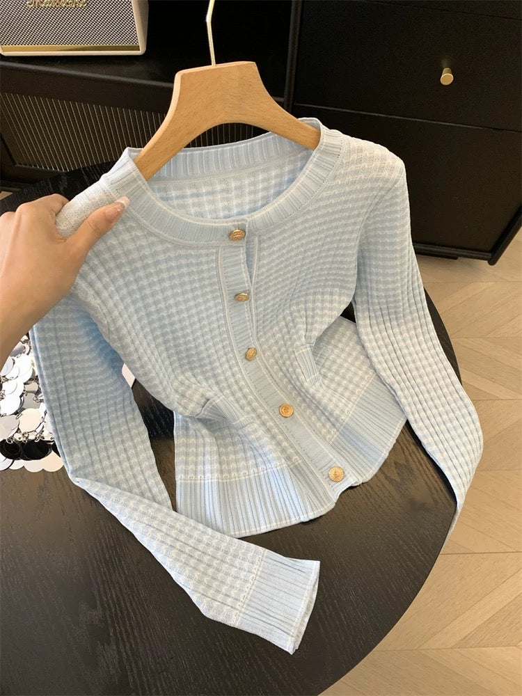 Jade Closet direct store recommendation ~ Medela sweet style metal button round neck knitted cardigan sweater autumn and winter