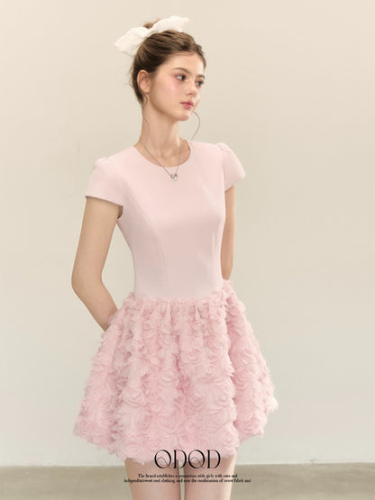 QDQD Elegant White Dress for Summer, Slimming Waist-Defining, Three-Dimensional Floral Design, Heavy-Duty A-Line Skirt
