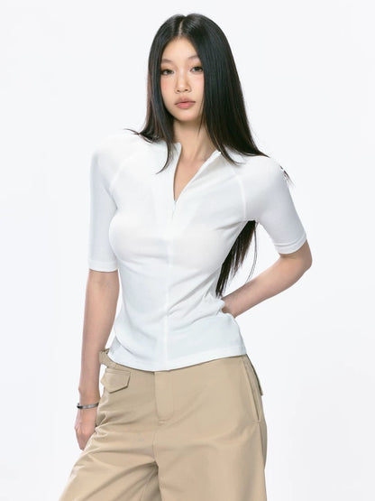WITHMIN short-sleeved women's T-shirt summer 2025 new style straight shoulder slim fit all-match V-neck white top women's mid-sleeve