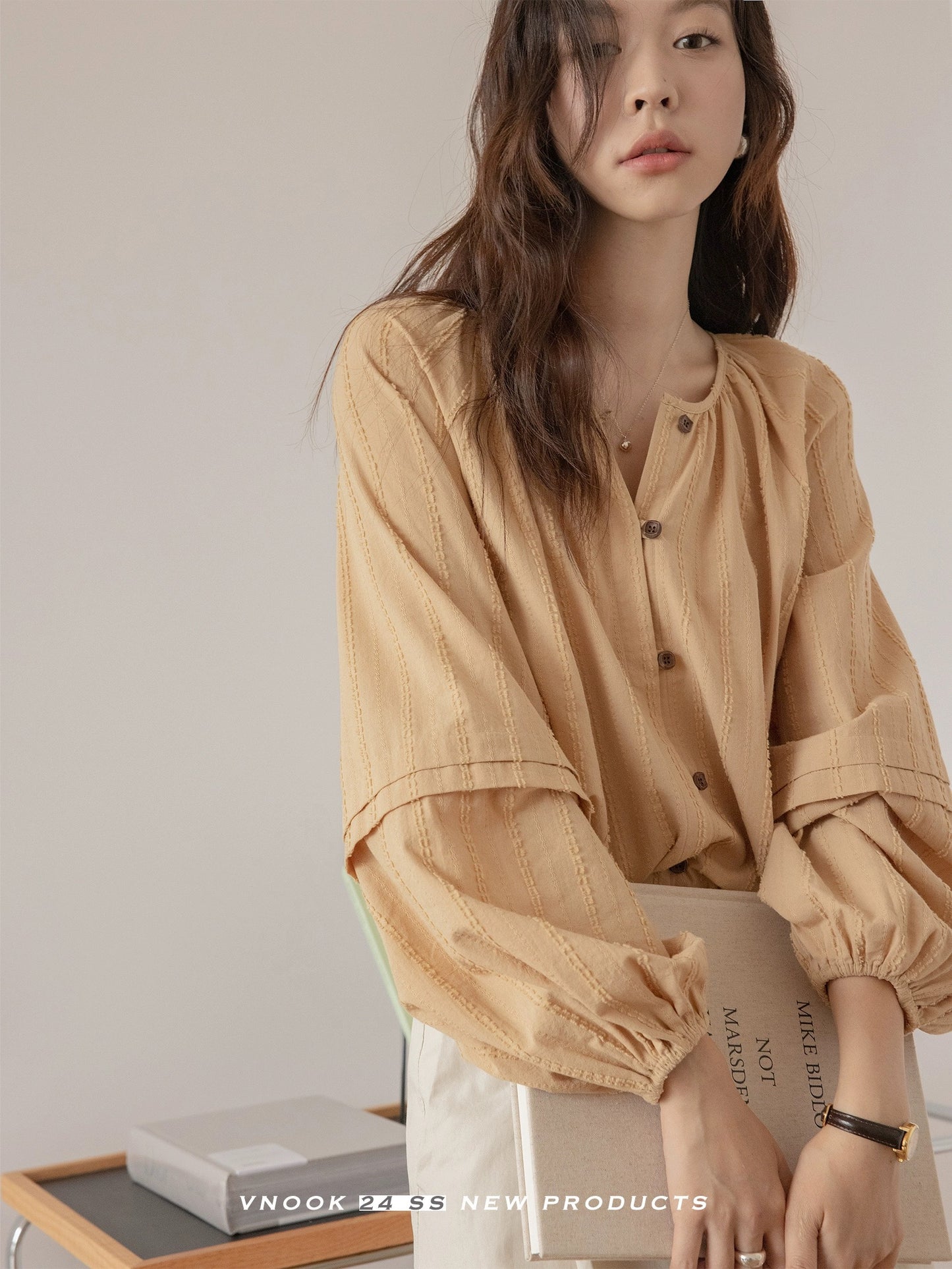 VNOOK lantern sleeve shirt 2024 spring new style loose jacquard placket round neck outer wear high-end shirt top