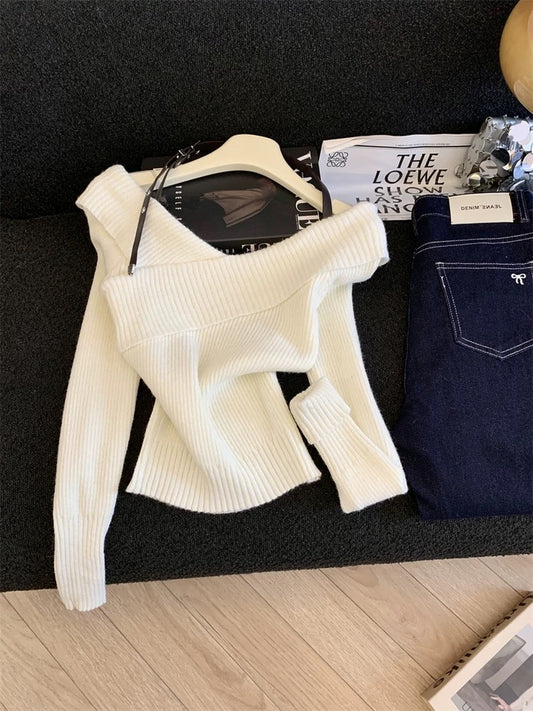 Jade Closet direct store recommendation ~ Medela sweet and spicy style design halter neck long-sleeved knitted sweater spring and autumn