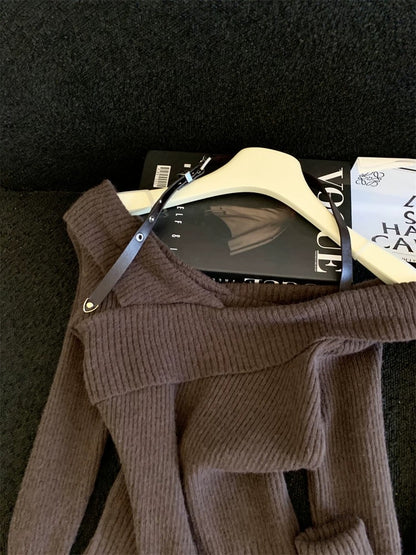 Jade Closet direct store recommendation ~ Medela sweet and spicy style design halter neck long-sleeved knitted sweater spring and autumn