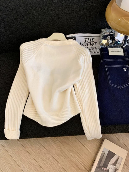 Jade Closet direct store recommendation ~ Medela sweet style embroidered letters chic long-sleeved knitted sweater for women