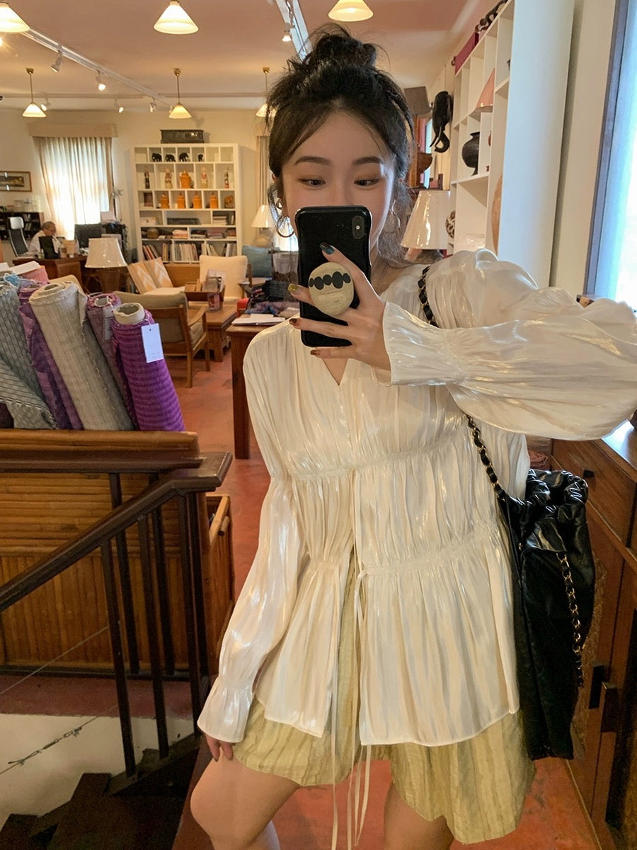 Ren Xiaoyi's design niche gathered strappy shirt for women 2024 spring and autumn new V-neck see-through sun protection shirt