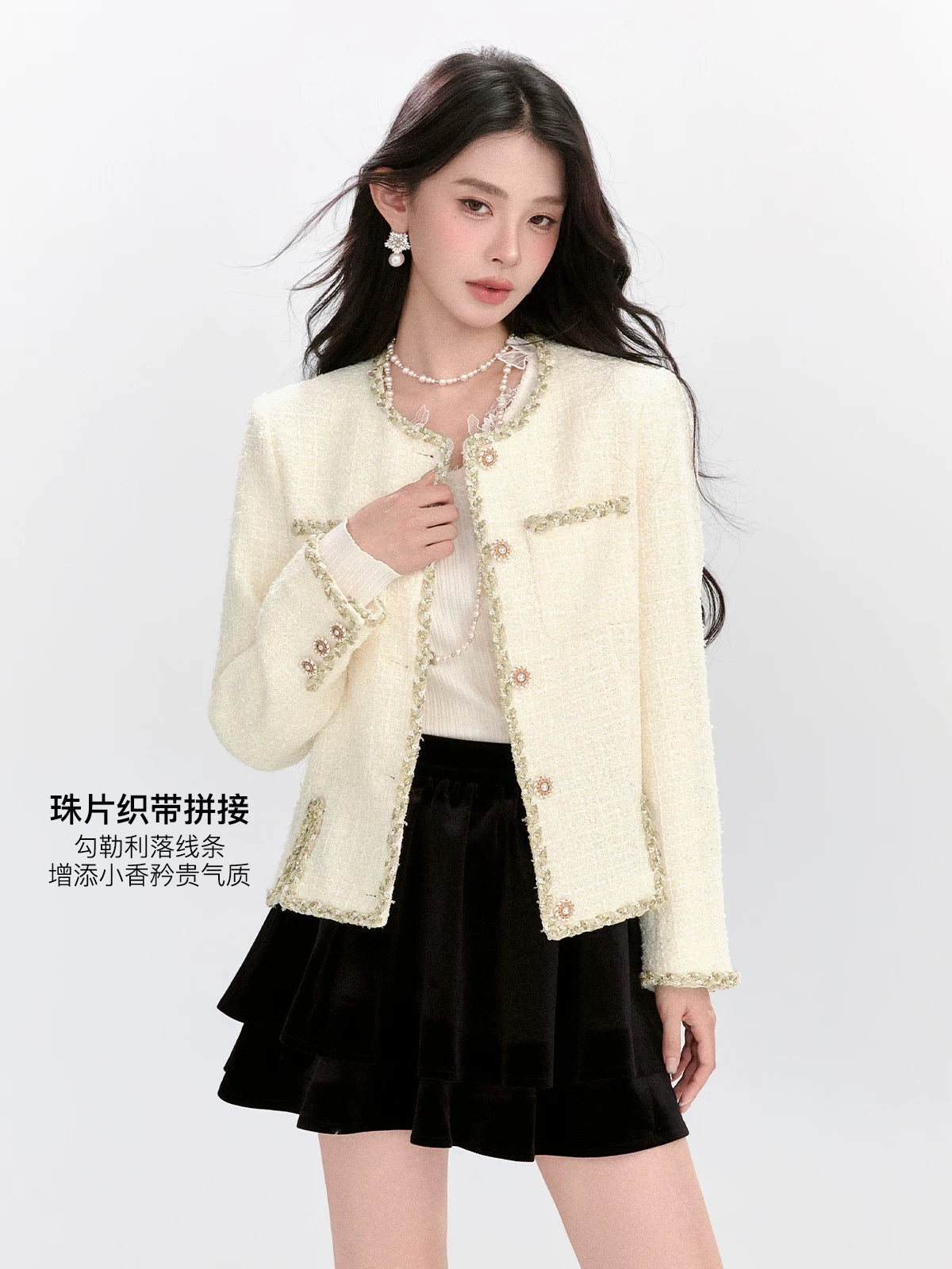 FanTu French-style short cardigan for women, new autumn 2025, petite style, long-sleeved and chic.