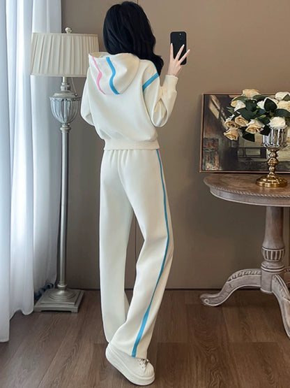 New autumn fashion age-reducing leisure sports suit for women, stylish apricot hooded sweatshirt, wide-leg pants, two-piece suit