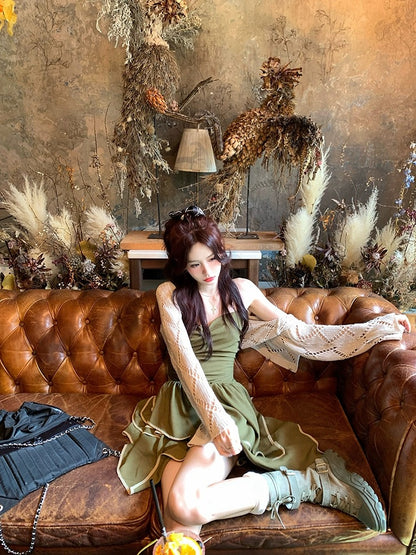 Eight-cover pinky piggy chivalry green irregular dress women's retro waist a-line suspender skirt