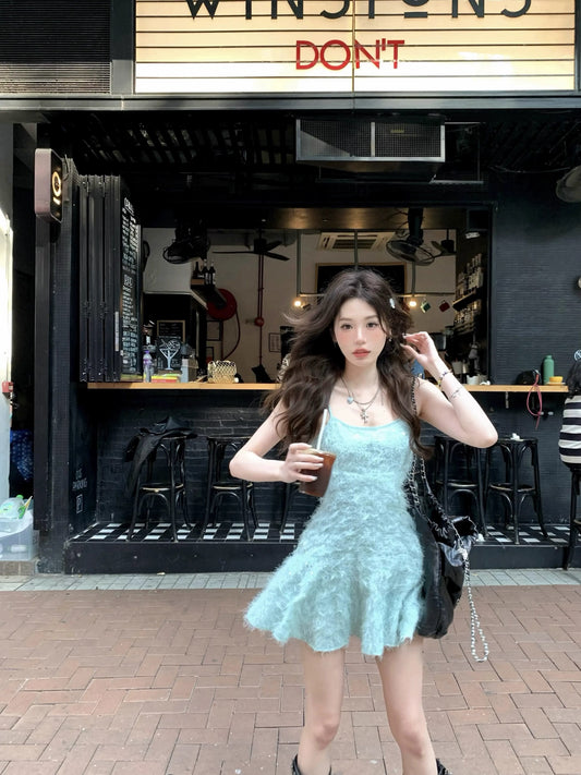 Eight-cover pinky piggy cosmic love period two-color suspender dress sweet and spicy style short skirt comes with a neck strap