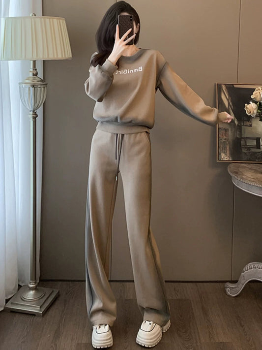 Hong Kong style fashion casual sports suit women's winter new long-sleeved round neck sweatshirt wide-leg pants running two-piece suit