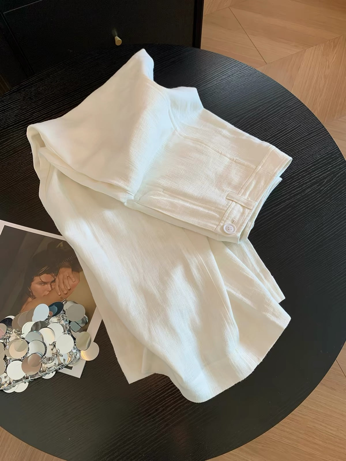Women's White High-Waisted Linen Casual Trousers with Small Pony Embroidery – "Old Money" Aesthetic – New 2026 Summer Collection – Relaxed-Fit Cotton-Linen Pants