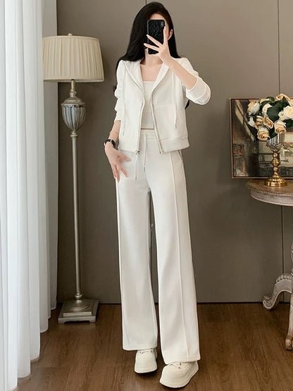 2025 autumn simple and generous casual sports suit women's fashionable age-reducing short jacket top wide-leg pants two-piece suit