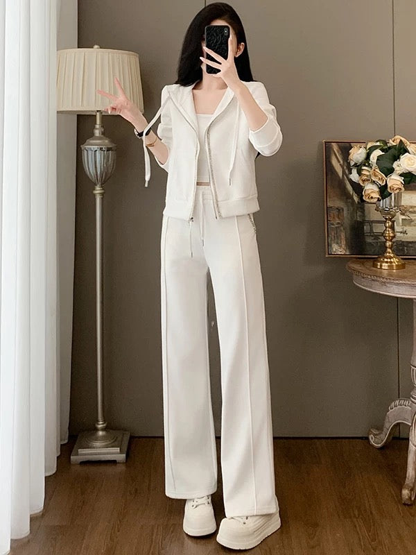 2025 autumn simple and generous casual sports suit women's fashionable age-reducing short jacket top wide-leg pants two-piece suit