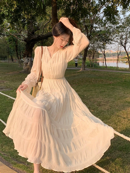 Fairy tea break French early spring white beach dress with waist slimming and pleated holiday long skirt long-sleeved chiffon dress