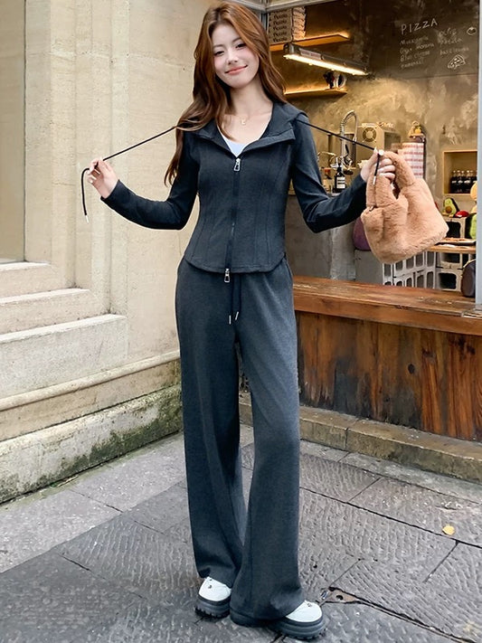 Autumn petite casual sports suit for women, fashionable and age-reducing slim cardigan top, wide-leg pants two-piece suit