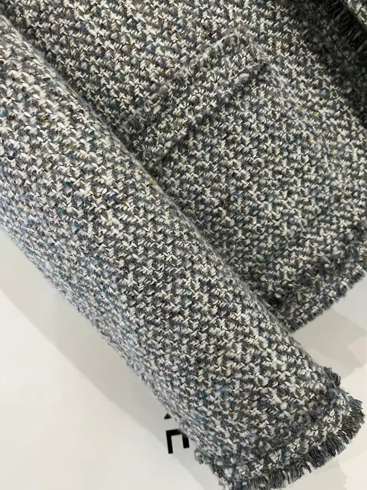 Women's Short Wool-Blend Blazer (2025 Autumn/Winter) – Korean-Style "l-esque" Design with Built-in Down Lining for a Sophisticated Look