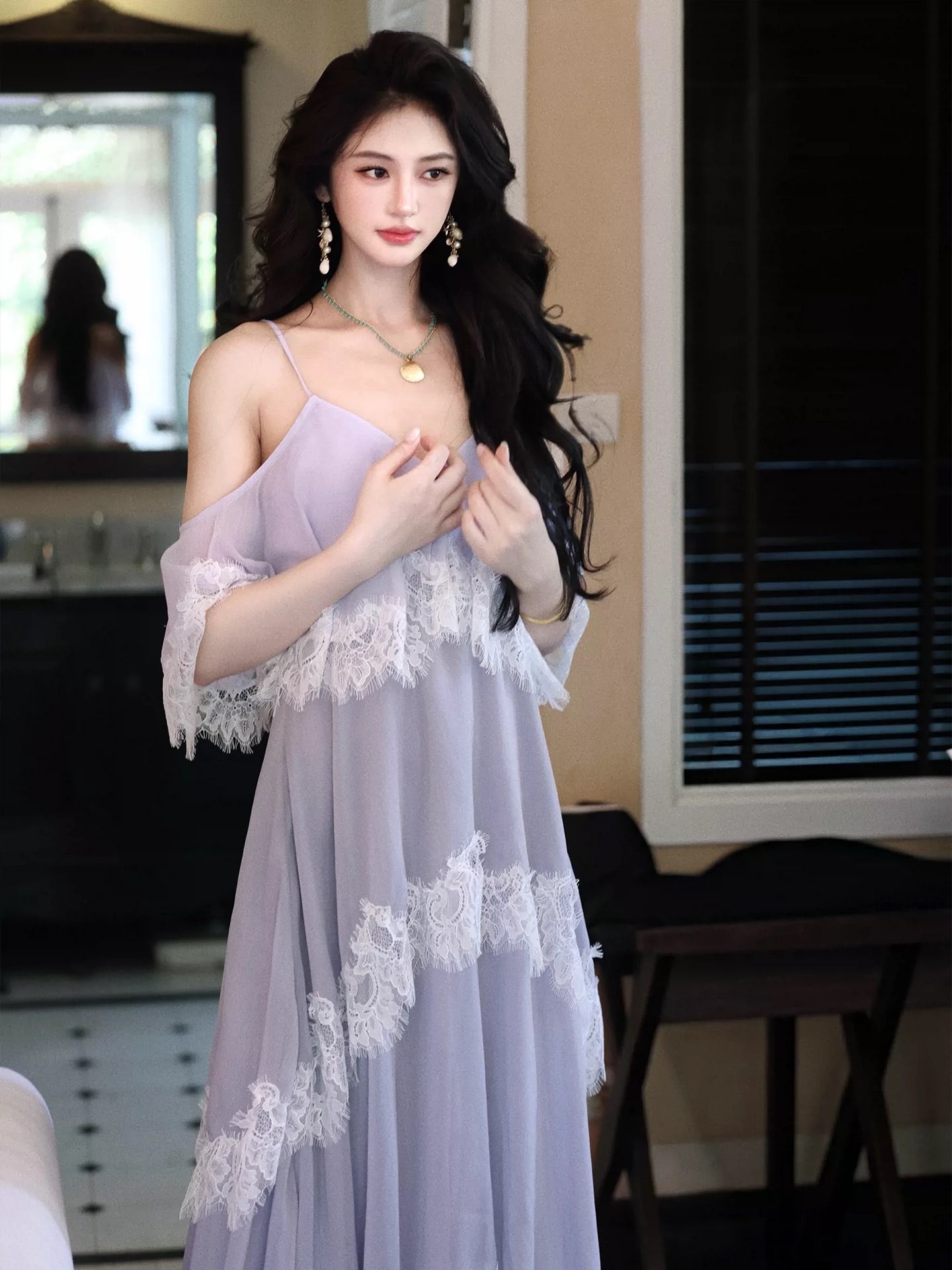 AZure French Retro V-neck Spaghetti Strap Dress, Two-Way Wear, Gradient Color Block Lace Floor-Length Elegant Dress