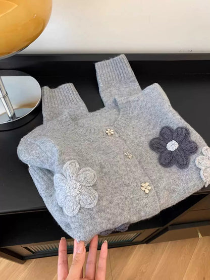 Recommended hot style for yourself ~ Lazy hand-embroidered flower sweater for women autumn and winter 2024 new knitted cardigan top