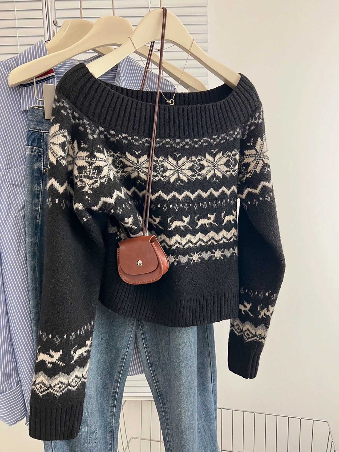 Fair Isle Black One Shoulder Sweater 2025 Autumn and Winter New Korean Lazy High-end Knitted Sweater Tops Women
