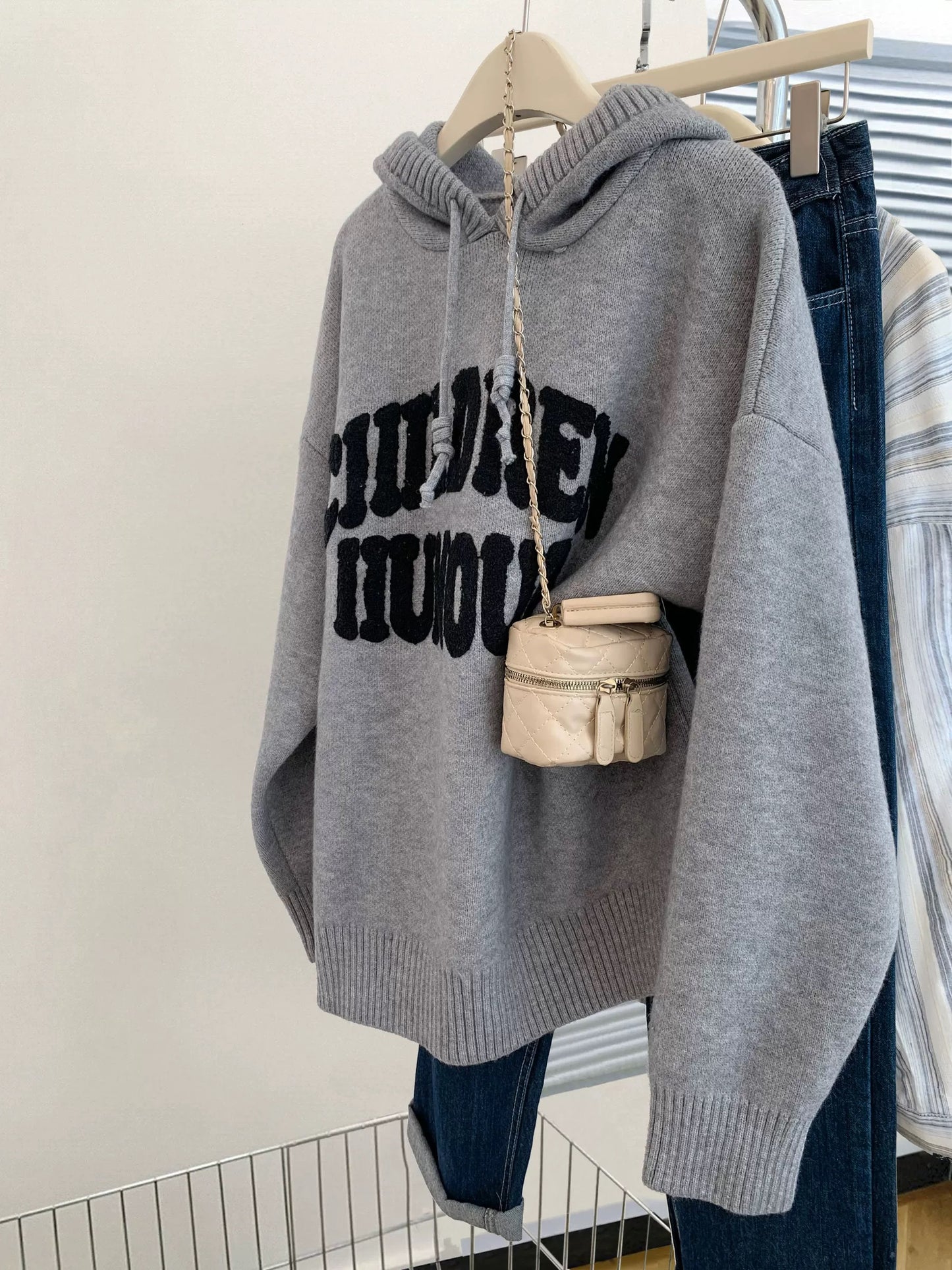 American style gray straight shoulder hooded sweater women 2025 early autumn European goods lazy style thickened knitted sweater pullover top