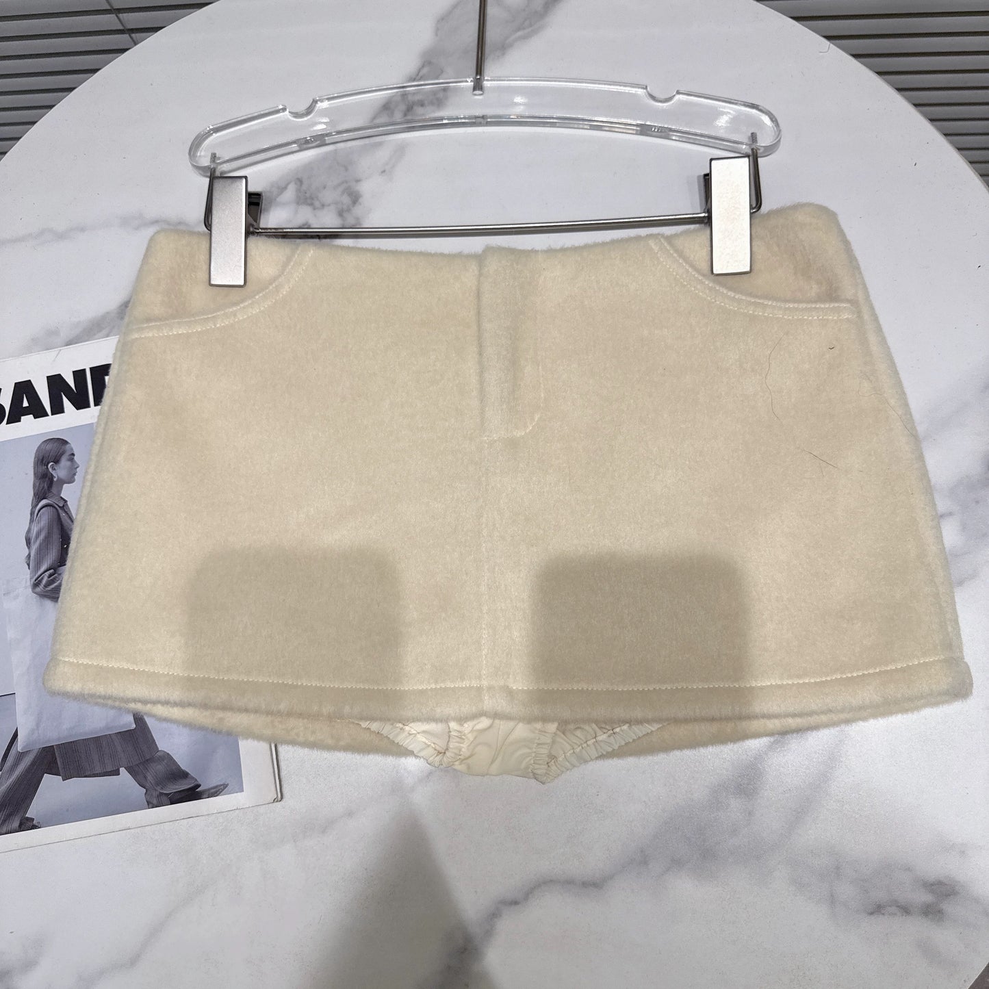 Popular online style, 2025 winter new fashionable low-waisted brushed wool anti-exposure short skirt, bodycon skirt, midi skirt