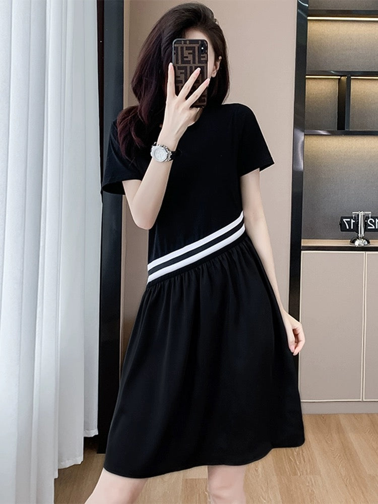 High-end Hepburn style little black dress for women 2024 new summer Korean version loose belly-covering slim casual dress thin